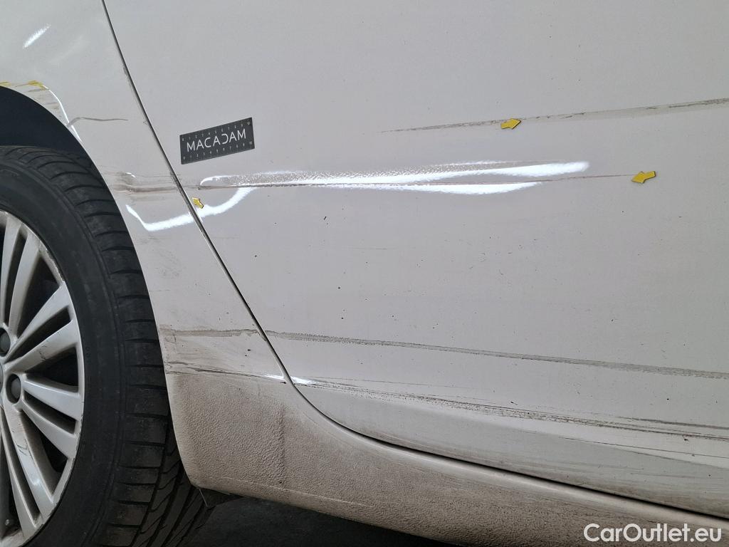  Opel  Insignia OPEL  5p Berline 1.6 CDTi 136 Auto Cosmo #13