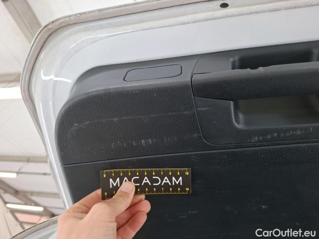  Mercedes  GLB MERCEDES-BENZ  / 2019 / 5P / SUV  200 d AMG Line #14