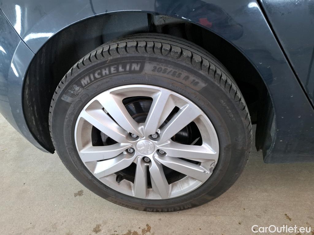  Peugeot  308  Active Business 1.5 HDi 130CV BVA8 E6d #16