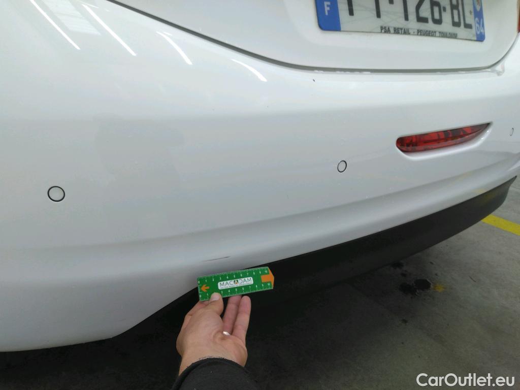  Peugeot  208  Affaire Premium Pack 1.5 HDi 100CV BVM5 E6dT #32