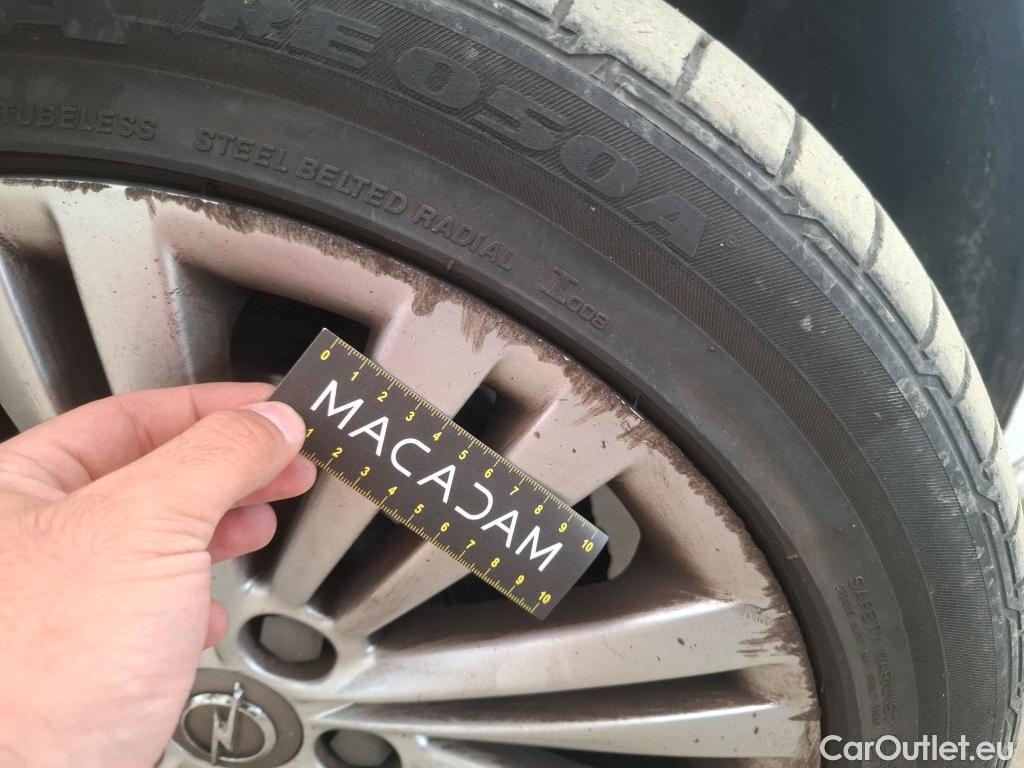  Opel  Insignia OPEL  5p Berline 1.6 CDTi 136 Auto Cosmo #52