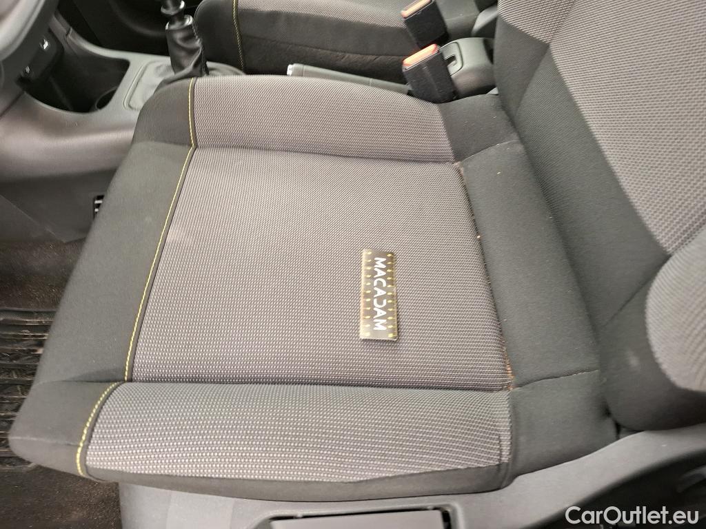  Citroen  C3 CITROEN  / 2016 / 5P / Berline PureTech 110 S&S BVM Feel #7