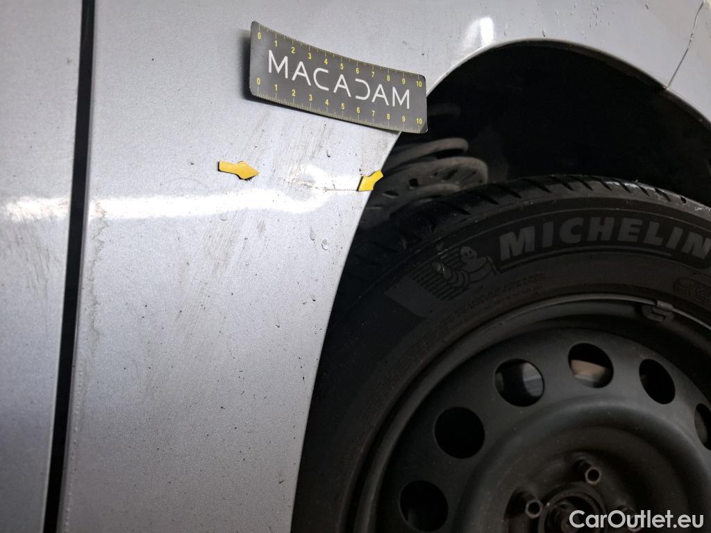  Citroen  Berlingo CITROEN  / 2018 / 5P / monospace Taille XL PureTech 130 S&S EAT8 Shine #27