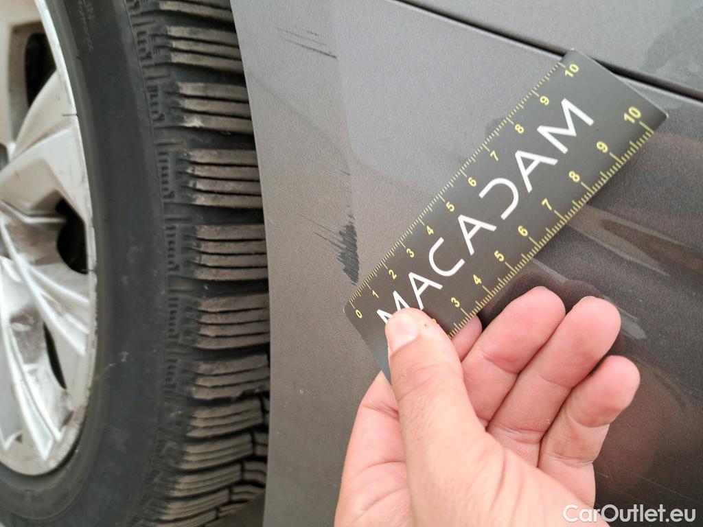  Audi  A4  Avant 30 TDI Business Line 2.0 TDI 135CV BVA7 E6d #11