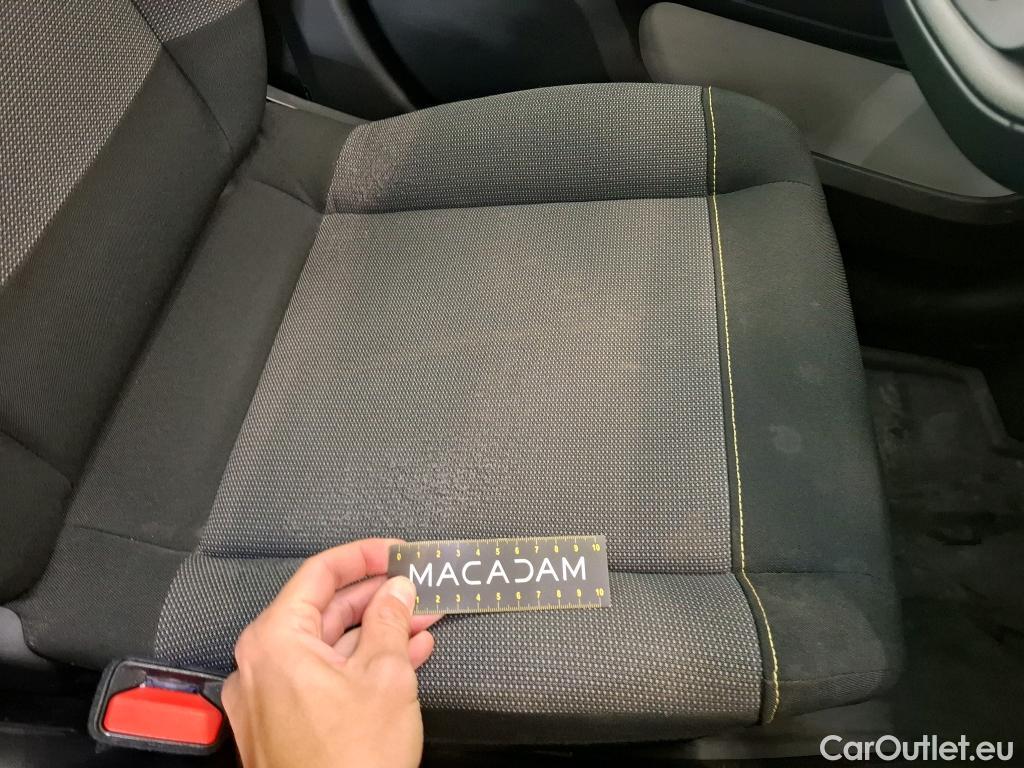  Citroen  C3  Société Feel Nav 1.5 BlueHDI 100CV BVM5 E6dT #40