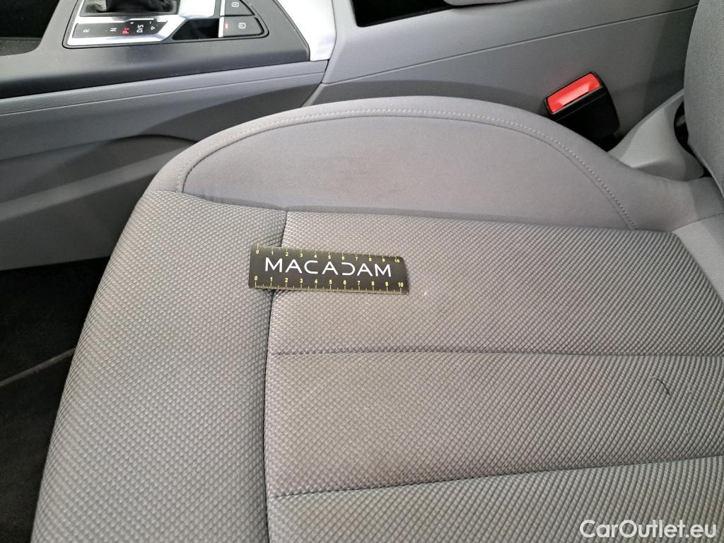  Audi  A4  Avant 30 TDI Business Line 2.0 TDI 135CV BVA7 E6d #32