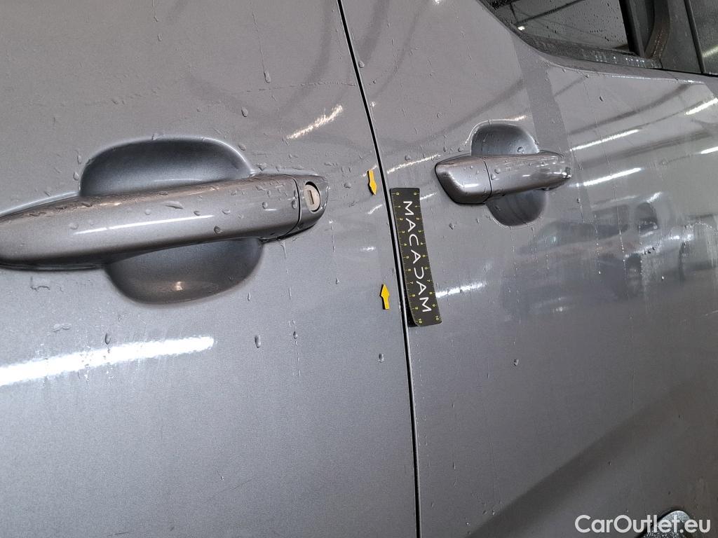  Citroen  Berlingo CITROEN  / 2018 / 5P / monospace Taille XL PureTech 130 S&S EAT8 Shine #25