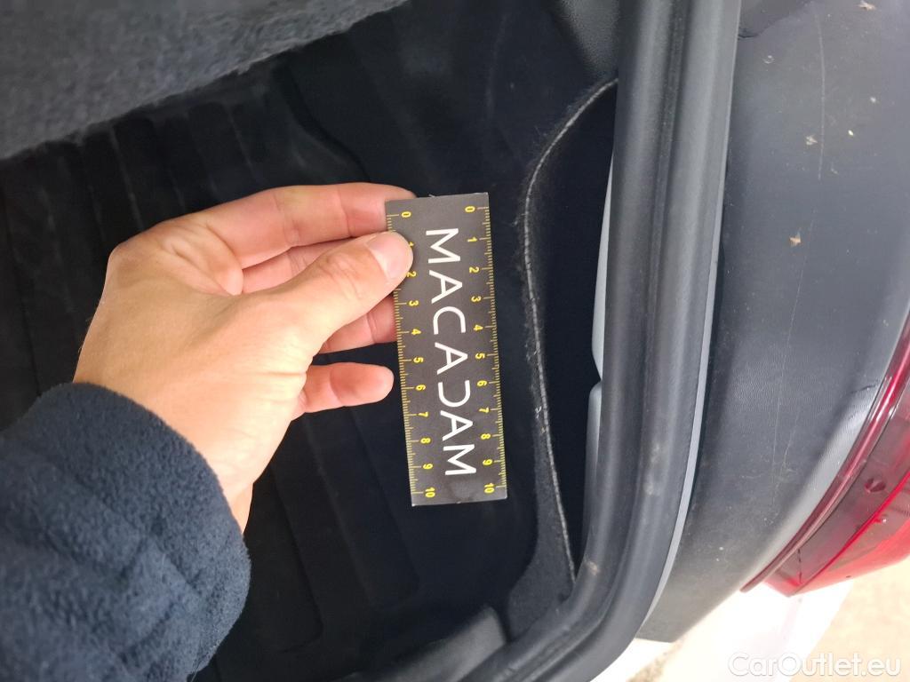  Citroen  C3  Société Feel Nav 1.5 BlueHDI 100CV BVM5 E6dT #46