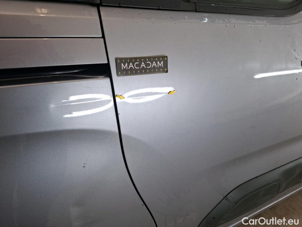  Citroen  Berlingo CITROEN  / 2018 / 5P / monospace Taille XL PureTech 130 S&S EAT8 Shine #17