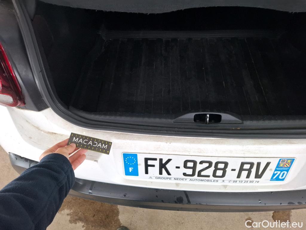  Citroen  C3  Société Feel Nav 1.5 BlueHDI 100CV BVM5 E6dT #15