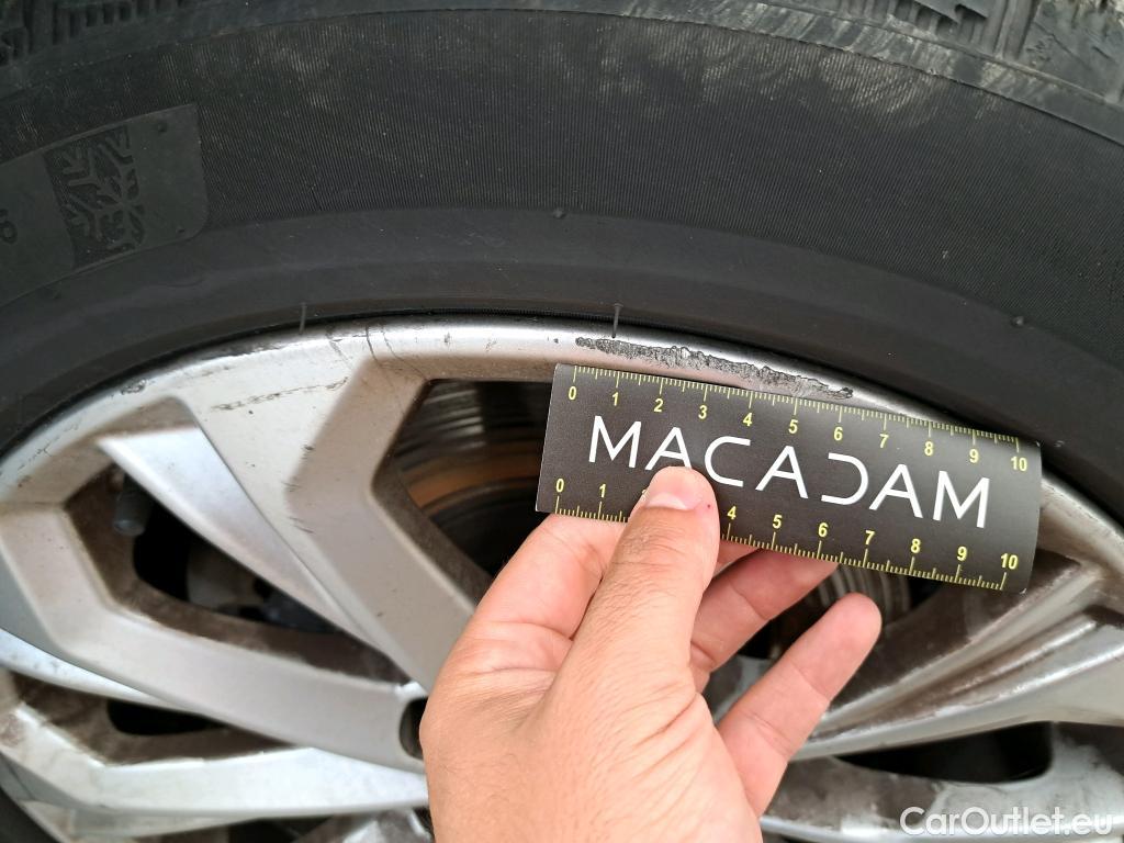  Audi  A4  Avant 30 TDI Business Line 2.0 TDI 135CV BVA7 E6d #21