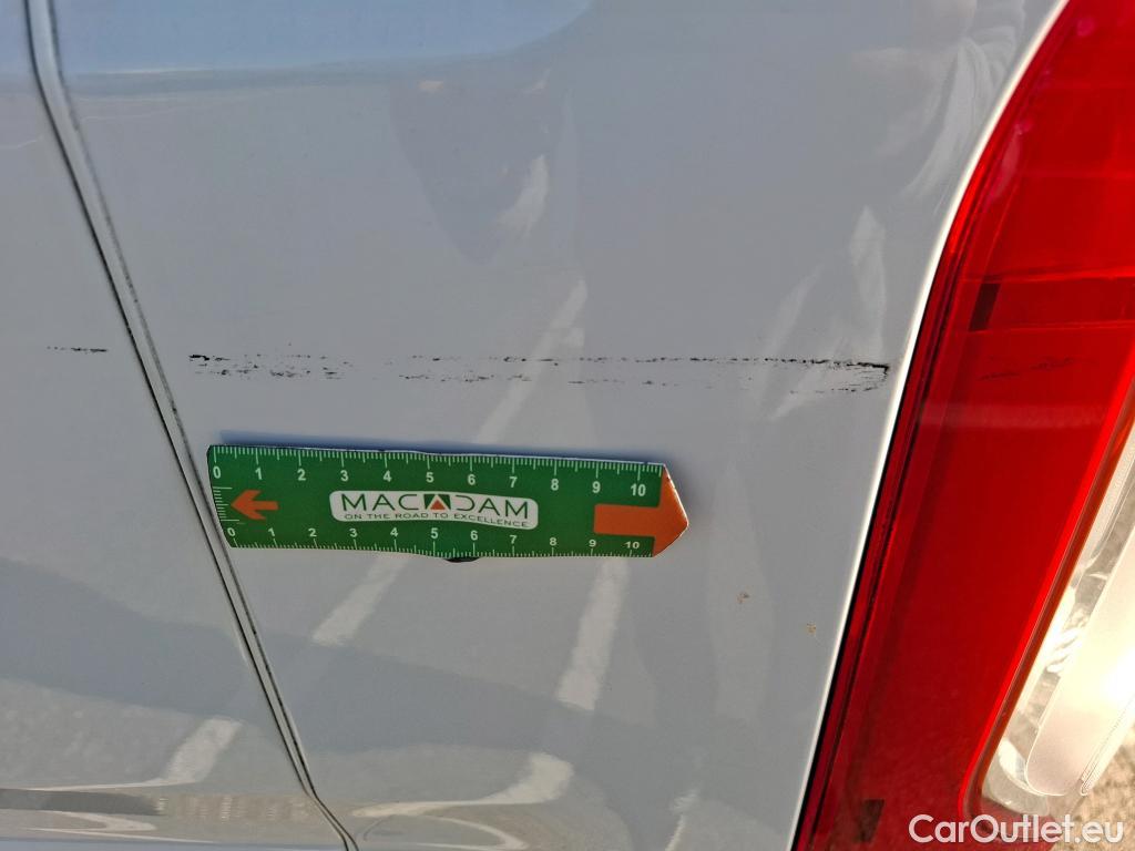  Fiat  Ducato FIAT   2014  4P  Fourgon tôlé 2 3 Multijet 120 3 0 C H1 Business #25