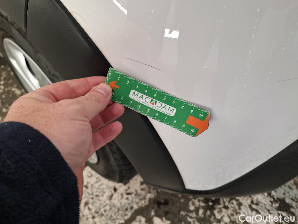  Citroen  C3  Feel Business 1.2 PureTech 80CV BVM5 E6d #24