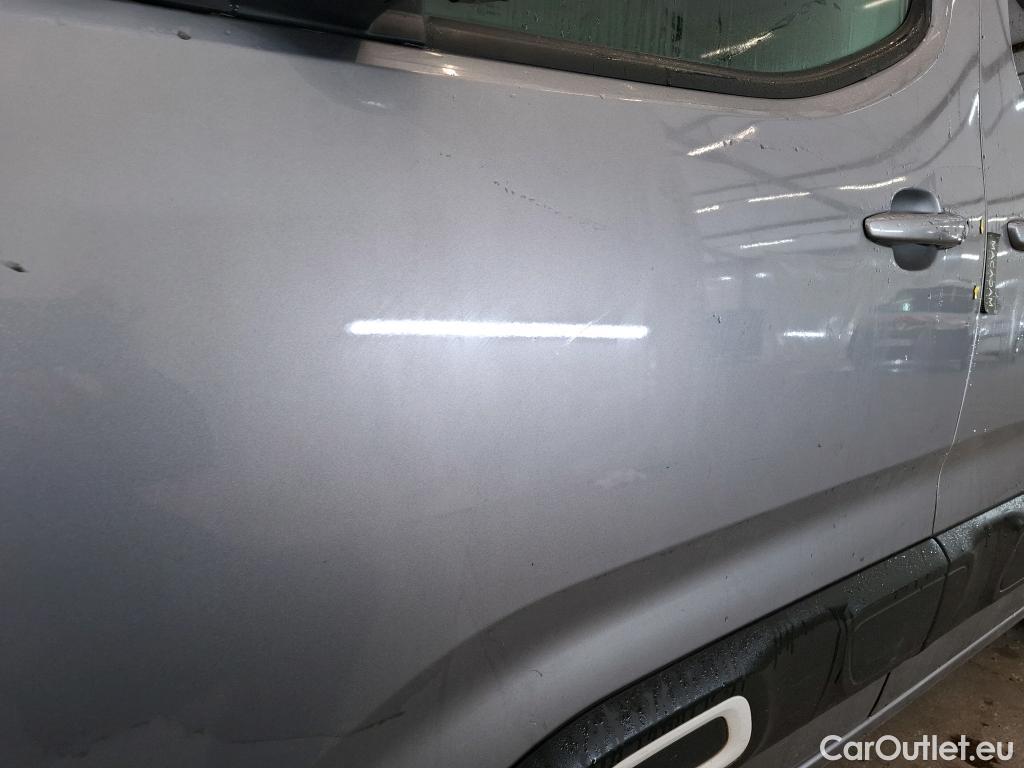  Citroen  Berlingo CITROEN  / 2018 / 5P / monospace Taille XL PureTech 130 S&S EAT8 Shine #24