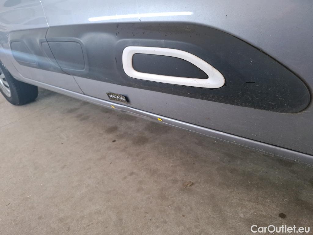  Citroen  Berlingo CITROEN  / 2018 / 5P / monospace Taille XL PureTech 130 S&S EAT8 Shine #20