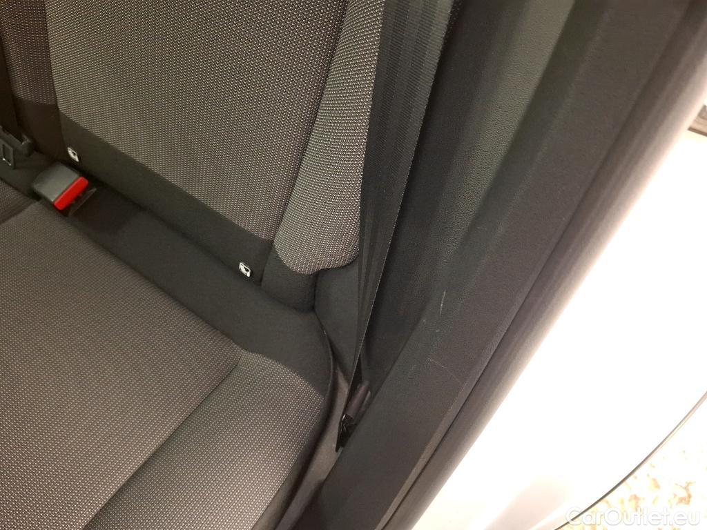  Citroen  C3  Feel Business 1.2 PureTech 80CV BVM5 E6d #4