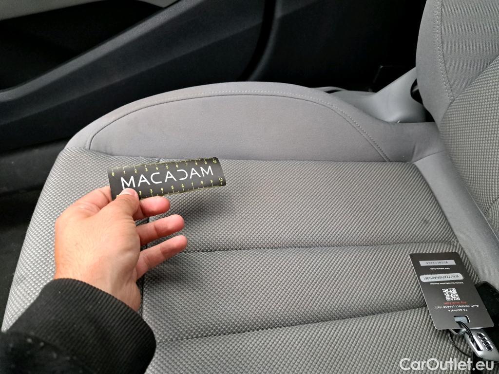  Audi  A4  Avant 30 TDI Business Line 2.0 TDI 135CV BVA7 E6d #31