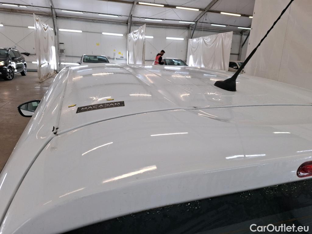  Citroen  C3  Société Feel Nav 1.5 BlueHDI 100CV BVM5 E6dT #1