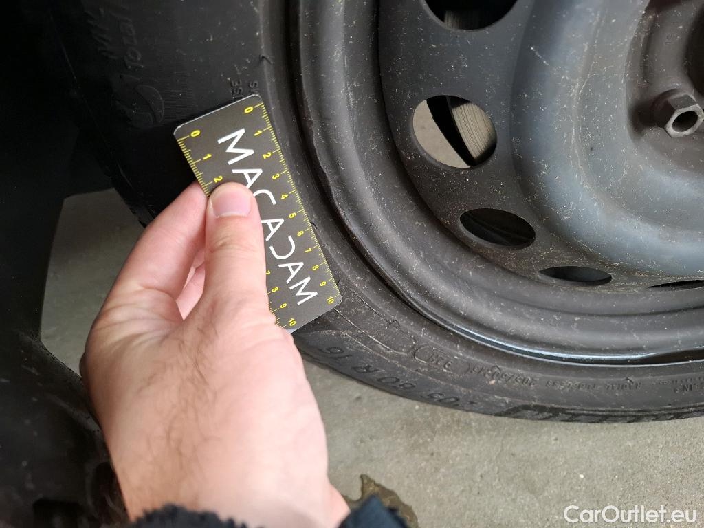  Citroen  Berlingo CITROEN  / 2018 / 5P / monospace Taille XL PureTech 130 S&S EAT8 Shine #23