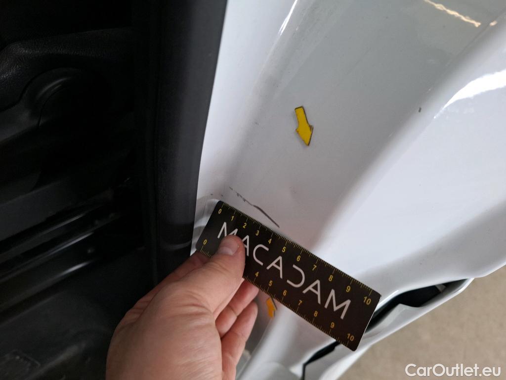  Renault  Trafic RENAULT  4p Combi Zen L1 Energy dCi 125 8 places #23