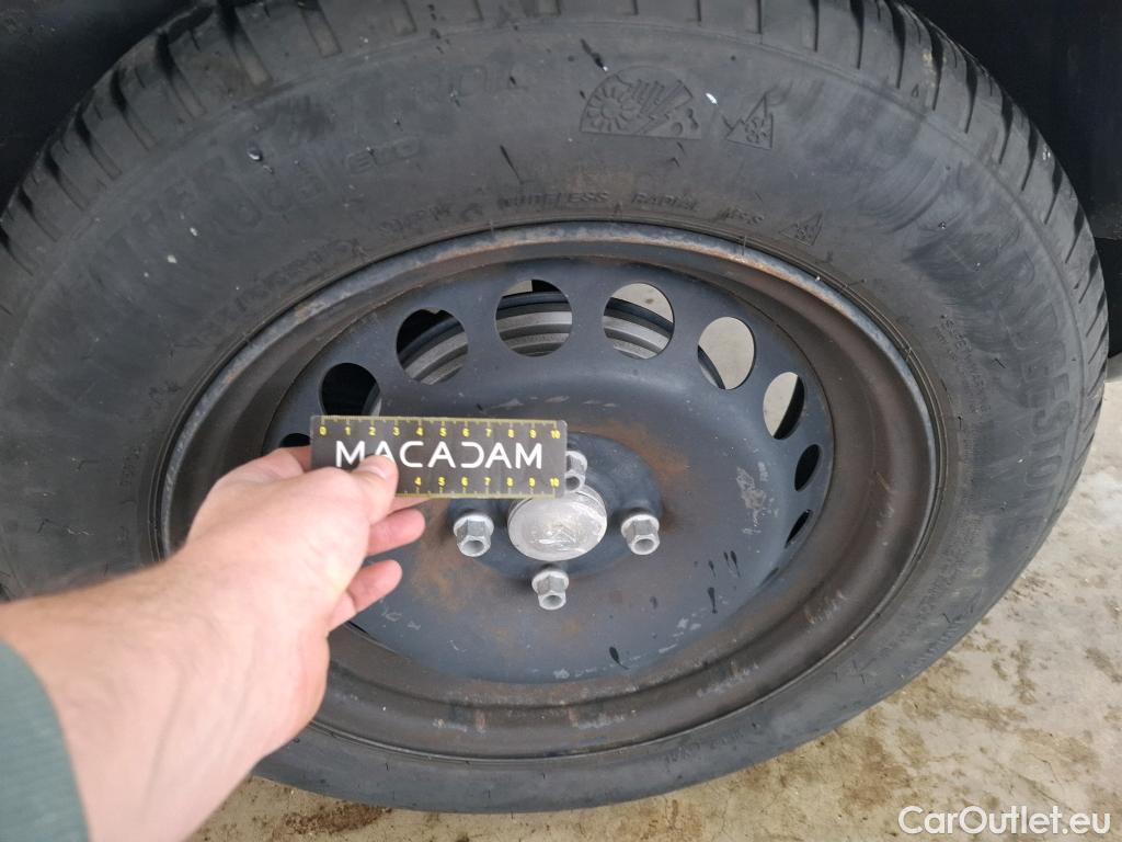  Renault  Clio RENAULT  Société VU 5p Berline Air Medianav dCi 75 - 18 #28