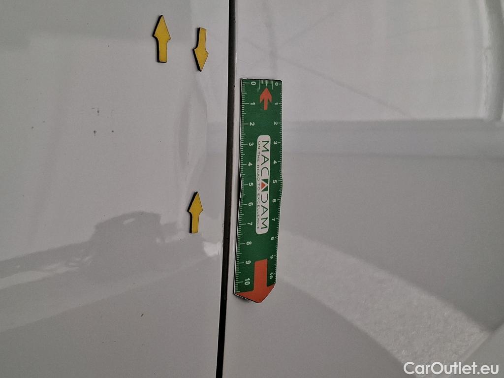  Volkswagen  Touran  Lounge Business BMT/Start-Stopp 2.0 TDI 120CV BVM6 E6d #2