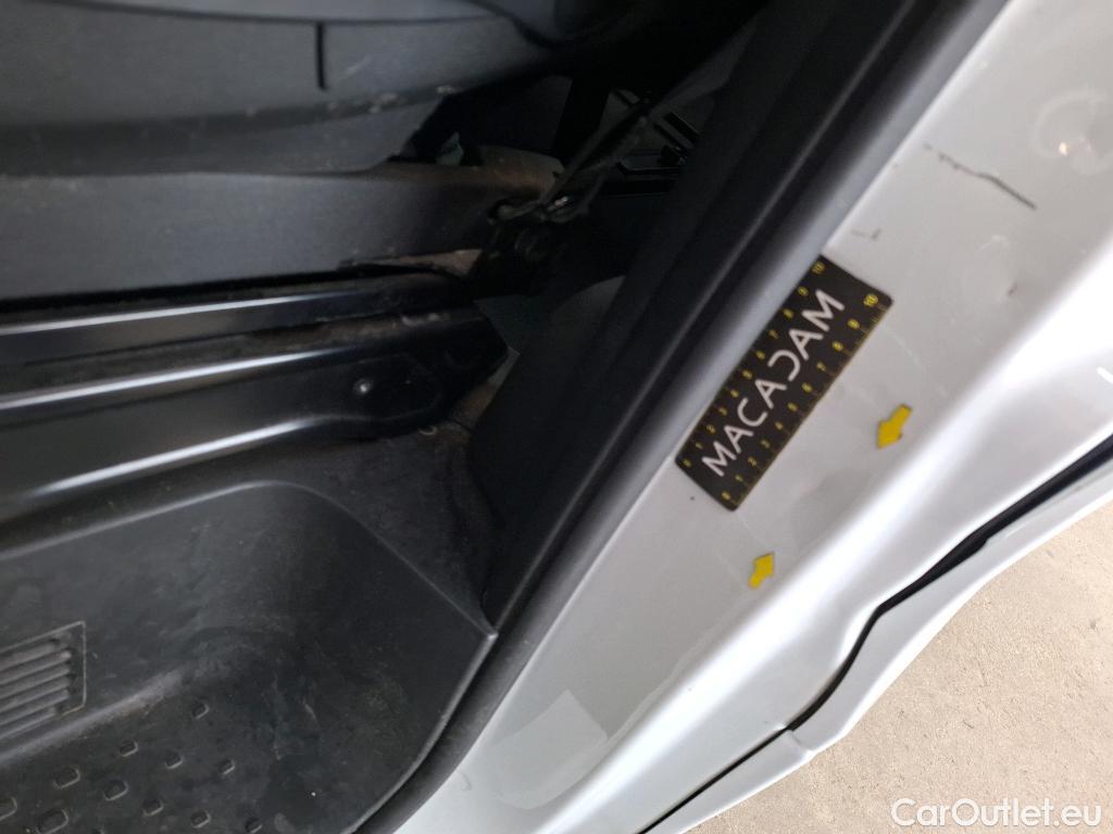  Renault  Trafic RENAULT  4p Combi Zen L1 Energy dCi 125 8 places #20