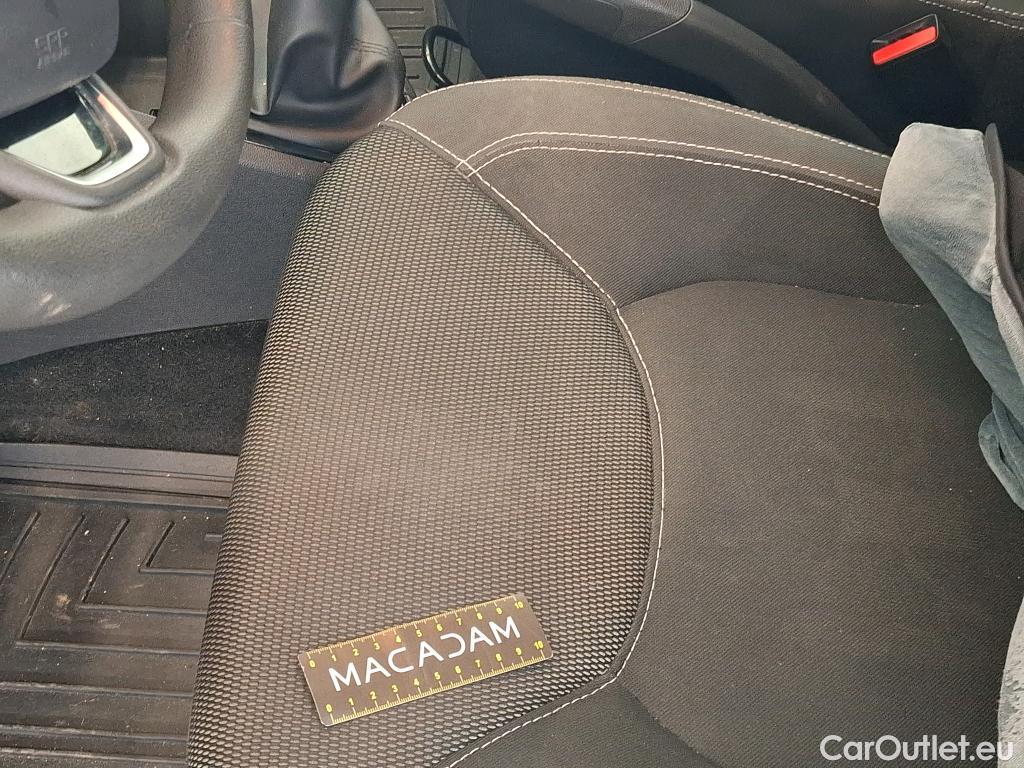  Renault  Clio RENAULT  Société VU 5p Berline Air Medianav dCi 75 - 18 #38