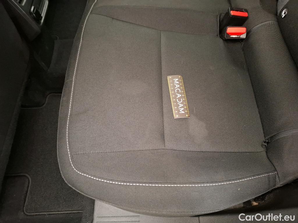  Renault  Captur  II Business 1.5 dCi 115CV BVA7 E6dT #24