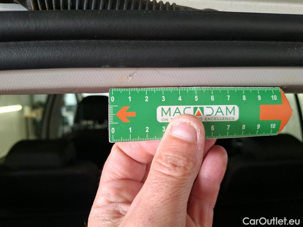  Volkswagen  Touran  Lounge Business BMT/Start-Stopp 2.0 TDI 120CV BVM6 E6d #37