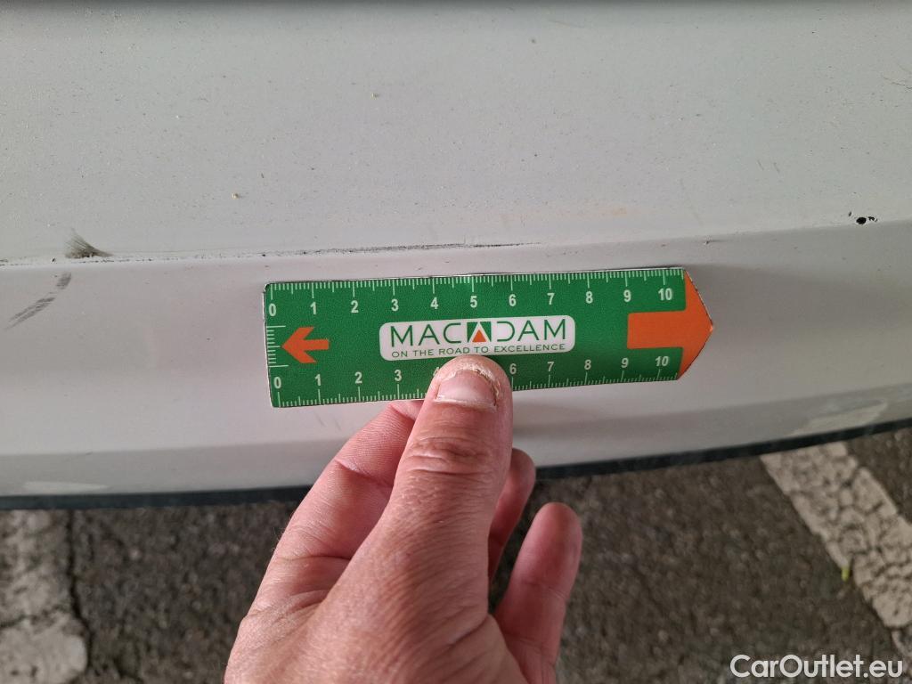  Volkswagen  Touran  Lounge Business BMT/Start-Stopp 2.0 TDI 120CV BVM6 E6d #47