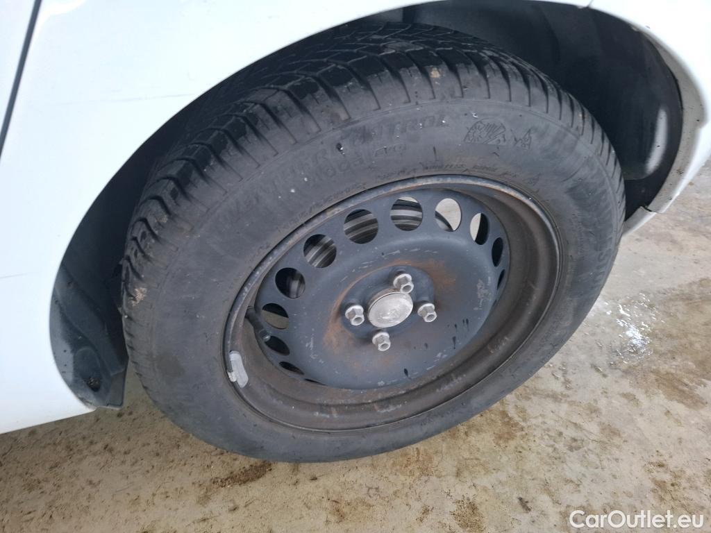  Renault  Clio RENAULT  Société VU 5p Berline Air Medianav dCi 75 - 18 #26