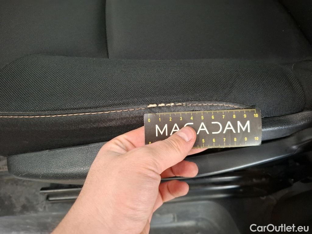  Renault  Trafic RENAULT  4p Combi Zen L1 Energy dCi 125 8 places #30