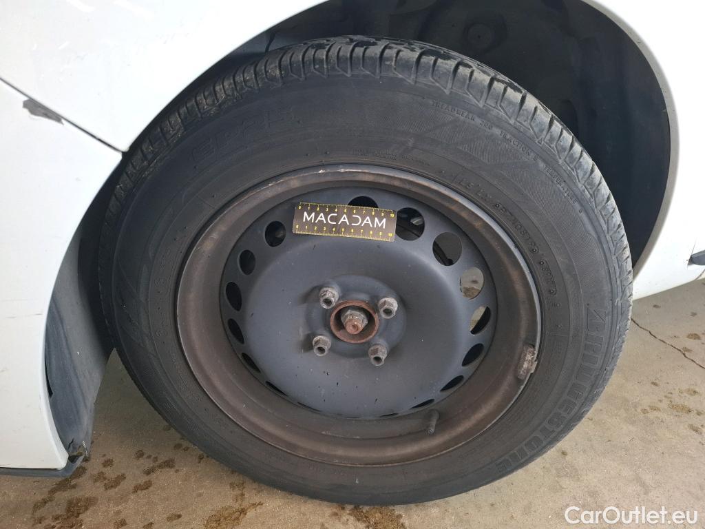  Renault  Clio RENAULT  Société VU 5p Berline Air Medianav dCi 75 - 18 #23