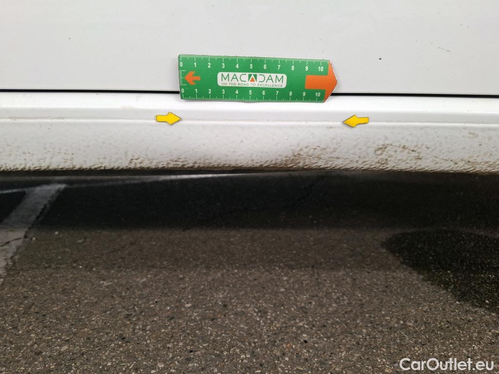  Volkswagen  Touran  Lounge Business BMT/Start-Stopp 2.0 TDI 120CV BVM6 E6d #8