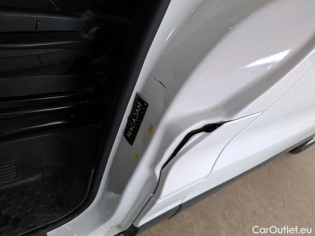  Renault  Trafic RENAULT  4p Combi Zen L1 Energy dCi 125 8 places #19