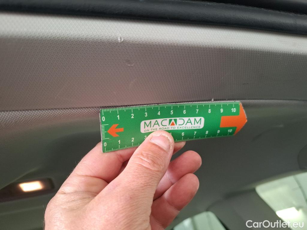  Volkswagen  Touran  Lounge Business BMT/Start-Stopp 2.0 TDI 120CV BVM6 E6d #38