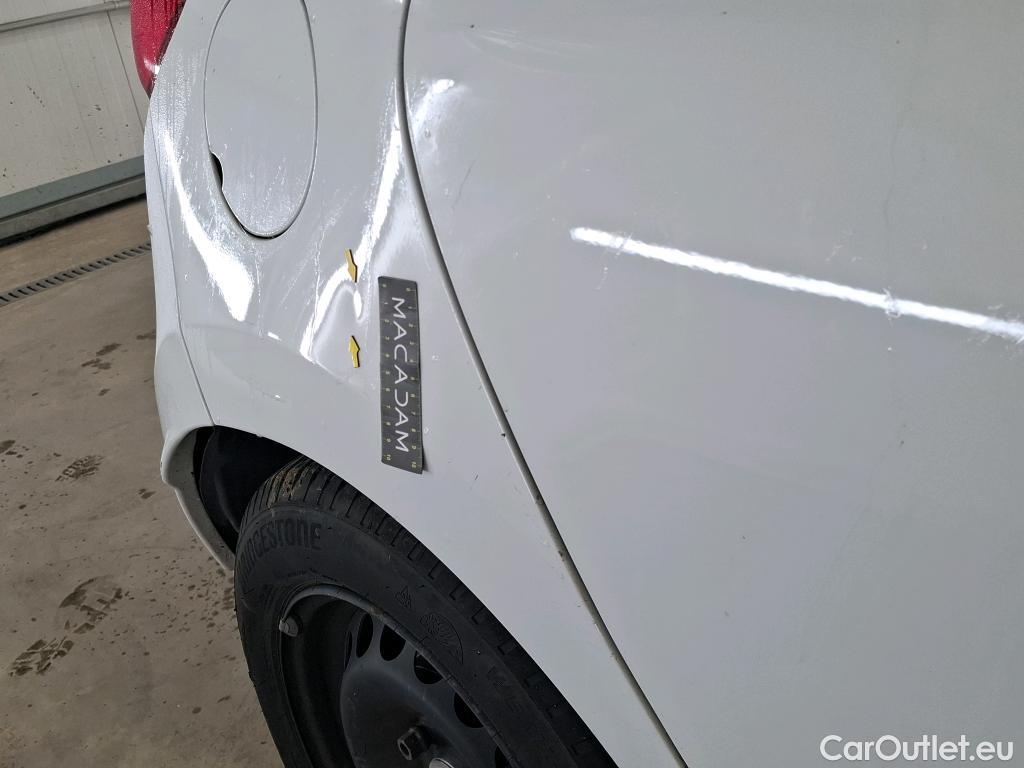  Renault  Clio RENAULT  Société VU 5p Berline Air Medianav dCi 75 - 18 #19