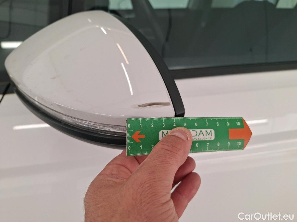  Volkswagen  Touran  Lounge Business BMT/Start-Stopp 2.0 TDI 120CV BVM6 E6d #26