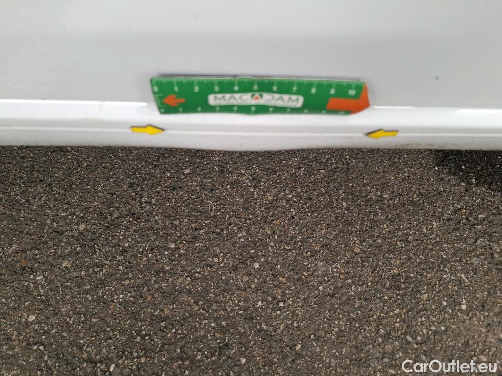  Volkswagen  Touran  Lounge Business BMT/Start-Stopp 2.0 TDI 120CV BVM6 E6d #9