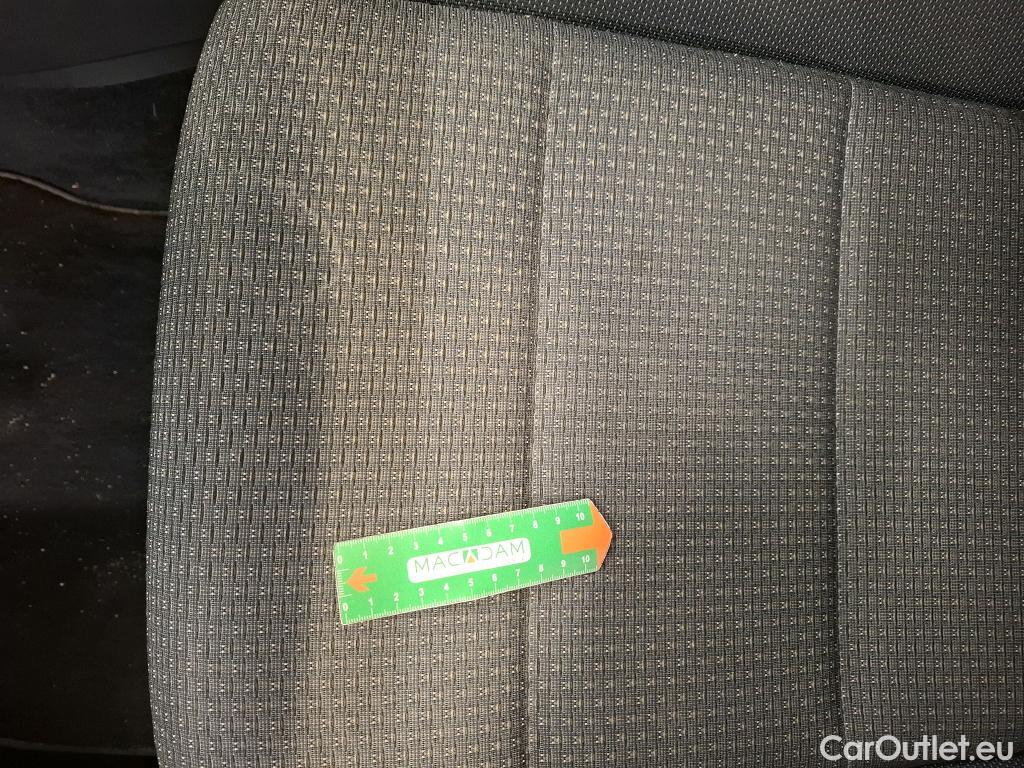  Volkswagen  Touran  Lounge Business BMT/Start-Stopp 2.0 TDI 120CV BVM6 E6d #17