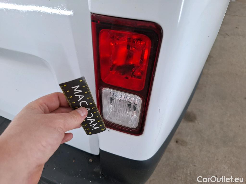  Renault  Trafic RENAULT  4p Combi Zen L1 Energy dCi 125 8 places #24