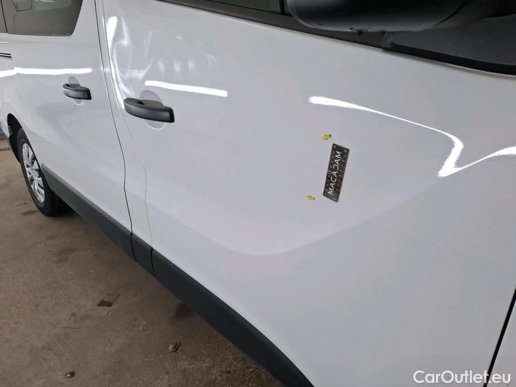  Renault  Trafic RENAULT  4p Combi Zen L1 Energy dCi 125 8 places #14