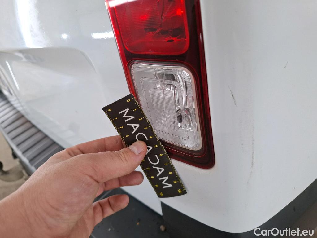  Renault  Trafic RENAULT  4p Combi Zen L1 Energy dCi 125 8 places #26