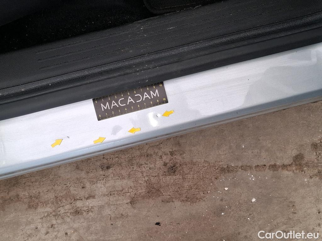  Renault  Captur  II Business 1.5 dCi 115CV BVA7 E6dT #17