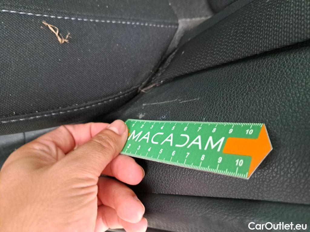  Hyundai  i30  cw Business 1.6 CRDi 115CV BVM6 E6dT #11