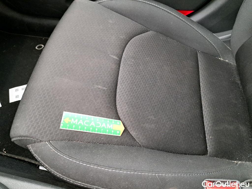  Hyundai  i30  cw Business 1.6 CRDi 115CV BVM6 E6dT #18