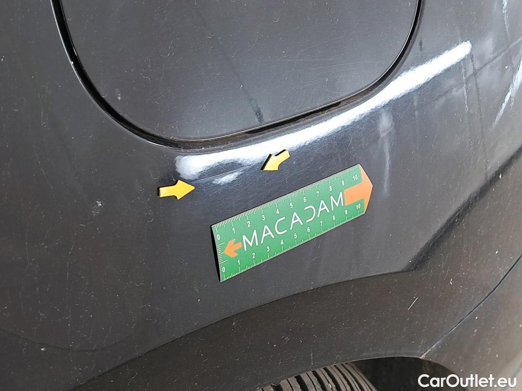  Hyundai  i30  cw Business 1.6 CRDi 115CV BVM6 E6dT #16