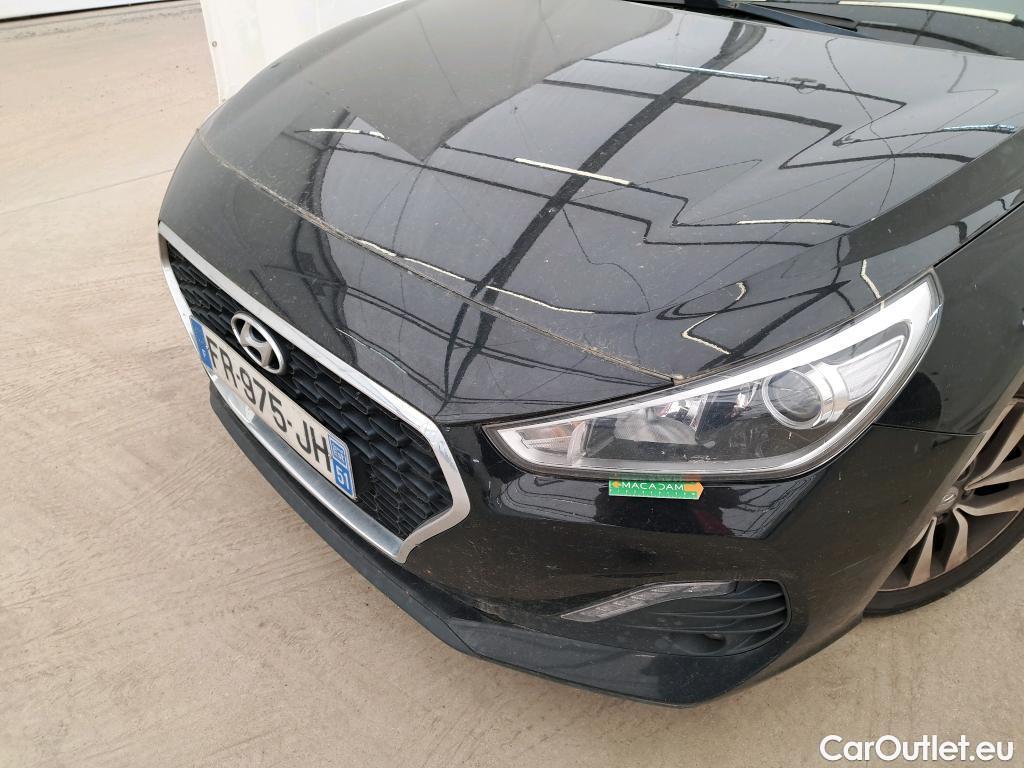  Hyundai  i30  cw Business 1.6 CRDi 115CV BVM6 E6dT #21