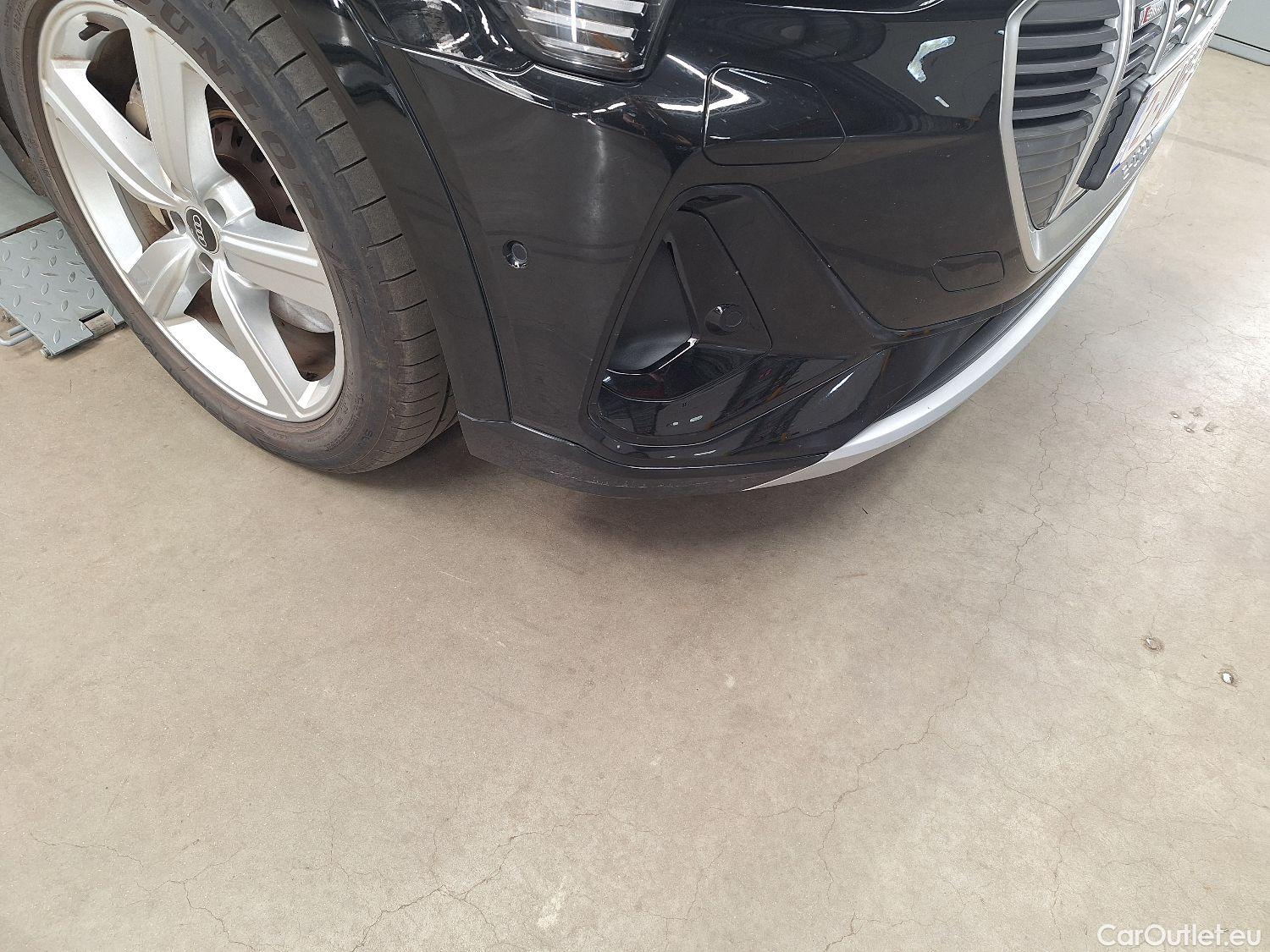  Audi  E-TRON Audi,  '19 BEV, Audi  55 Quattro S-Line 5d #17